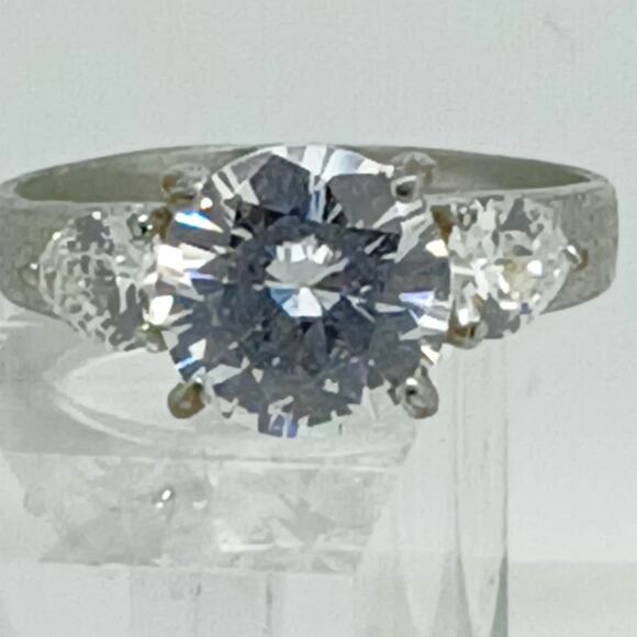 Vintage 5CT White Gold Plated Round Heart Shaped 3-Stone Ring Size 11 - Picture 1 of 10